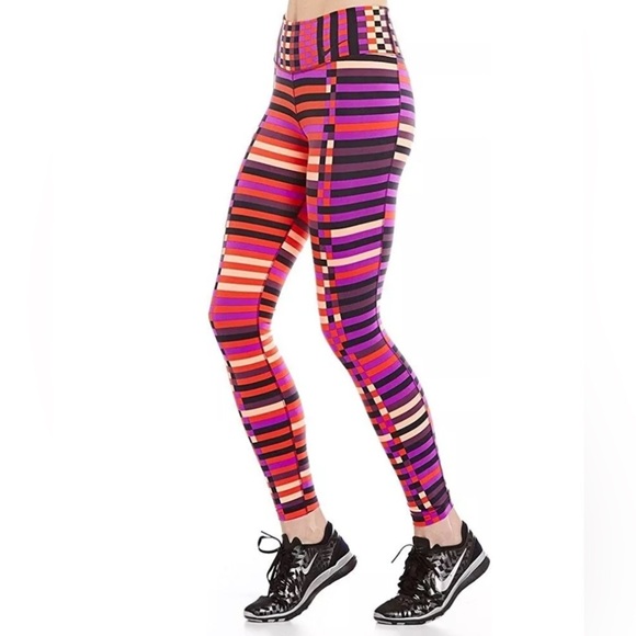 Nike dry fit Colorful Striped Women's Leggings size medium - Picture 6 of 15